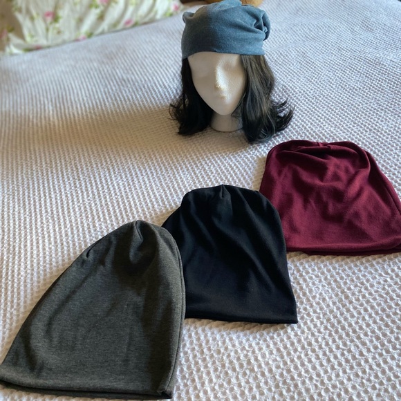 hat beanie bundle/lot4 beanies - Picture 2 of 2